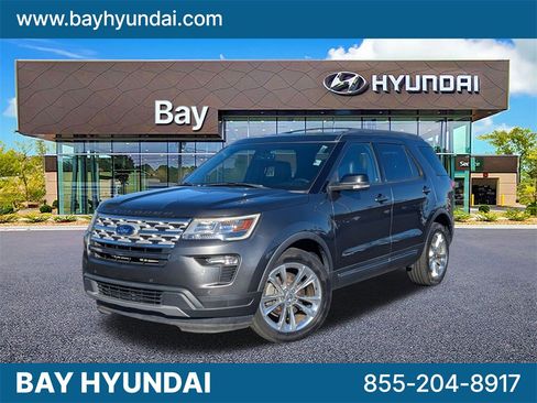 Used 2018 Ford Explorer XLT w/ Equipment Group 202A image 1