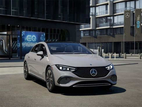 Used 2024 Mercedes-Benz EQE 350+ 4MATIC Sedan image 9