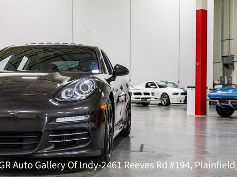 Used 2016 Porsche Panamera 4S AWD/4WD image 29