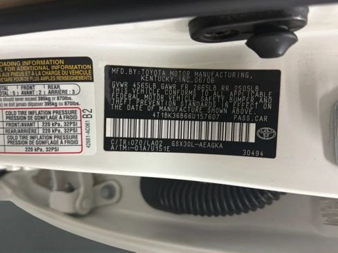 Used 2006 Toyota Avalon XLS FWD image 23