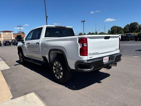 Used 2025 Chevrolet Silverado 2500 Custom w/ Custom Value Package image 6