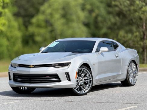 Used 2018 Chevrolet Camaro LT w/ RS Package RWD image 8
