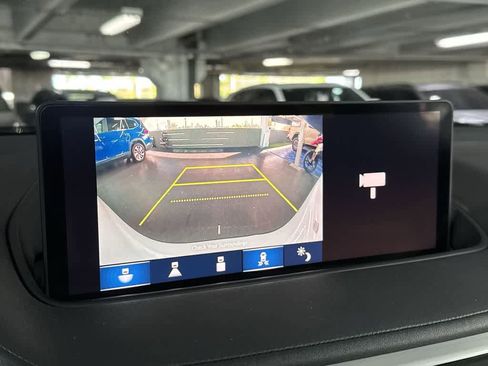 Certified 2023 Acura MDX w/Technology Package image 19