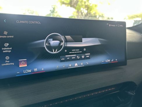 Used 2025 BMW 330i Sedan RWD image 20