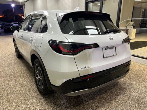 Used 2024 Honda HR-V EX-L image 4