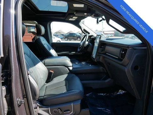 Used 2023 Ford Expedition Max Platinum AWD/4WD image 8