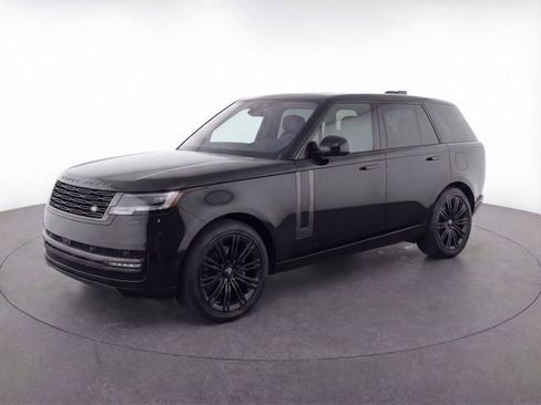 Used 2025 Land Rover Range Rover SE image 1