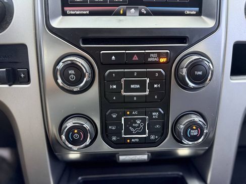 Used 2014 Ford F150 FX4 w/ Equipment Group 402A Luxury AWD/4WD image 24
