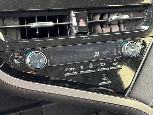 Used 2024 Toyota Camry SE FWD image 19