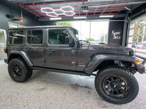 Used 2019 Jeep Wrangler Unlimited Sahara w/ Quick Order Package 24M Moab image 5