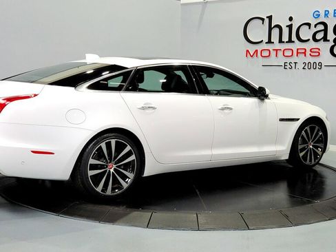 Used 2019 Jaguar XJ AWD image 8