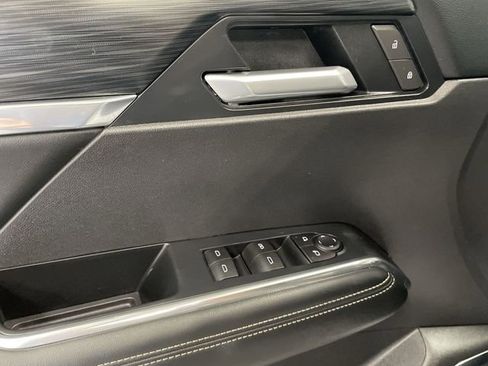 Certified 2025 GMC Acadia Elevation FWD image 24
