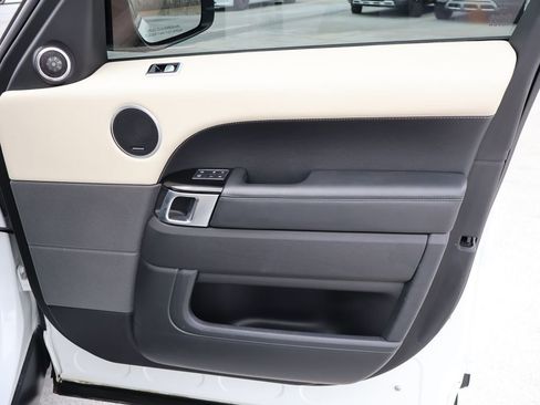 Used 2021 Land Rover Range Rover Sport HSE Silver Edition image 12