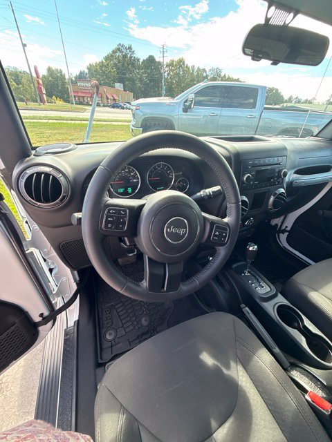 Used 2017 Jeep Wrangler Sport AWD/4WD image 17