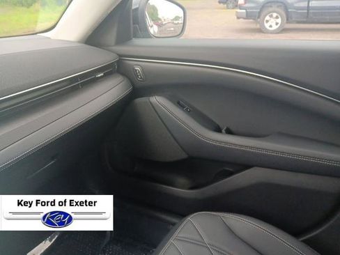 Certified 2025 Ford Mustang Mach-E Select w/ Comfort Package Lite AWD/4WD image 28