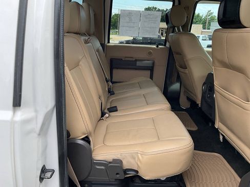 Used 2011 Ford F250 Lariat w/ Lariat Interior Pkg AWD/4WD image 15