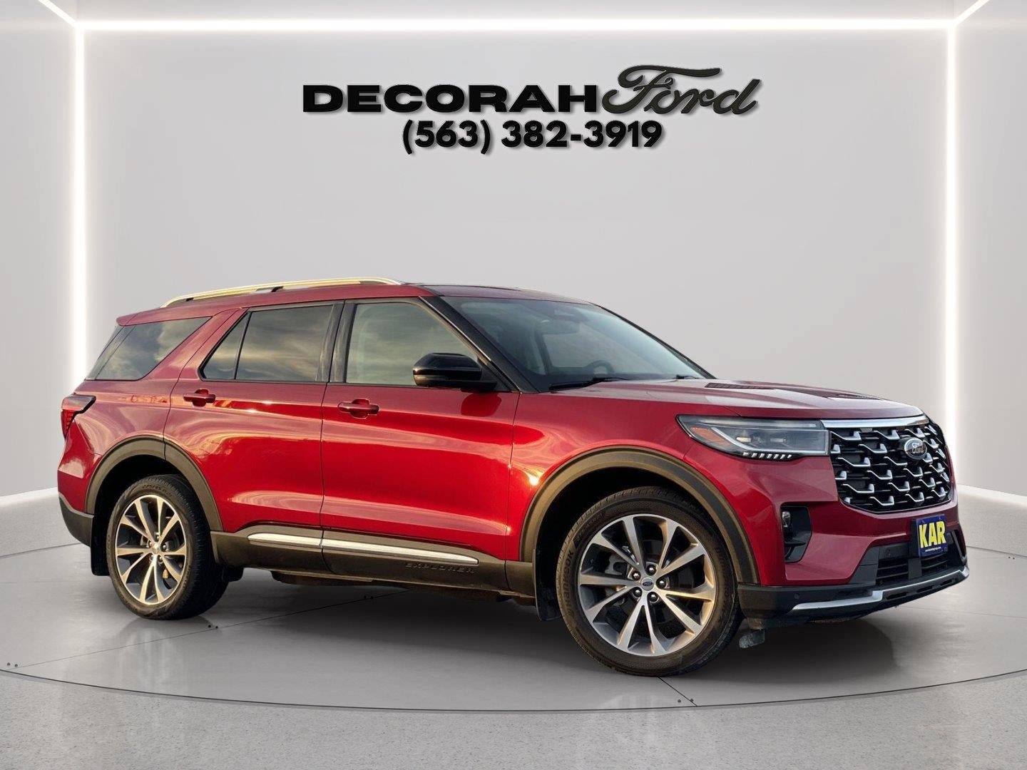 Certified 2025 Ford Explorer Platinum w/ Ultimate Package AWD/4WD image 8