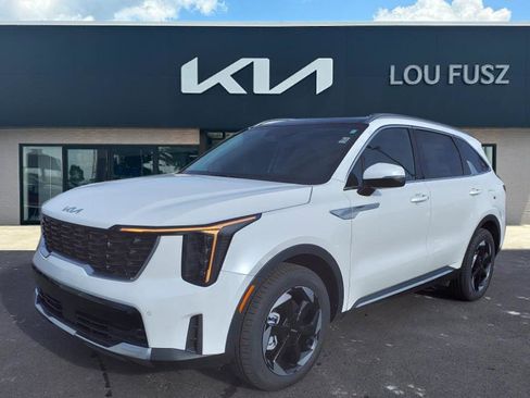 Used 2025 Kia Sorento EX w/ EX Panoramic Sunroof Package image 1