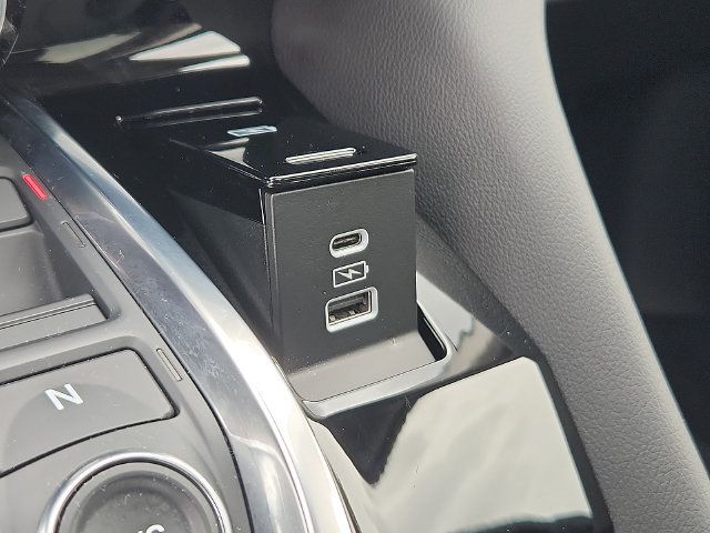 Used 2022 Acura MDX FWD image 26