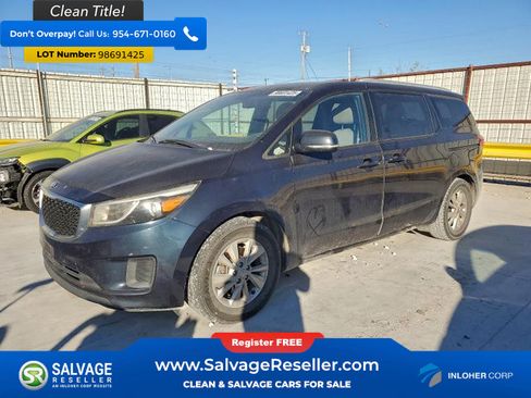 Used 2015 Kia Sedona LX image 1