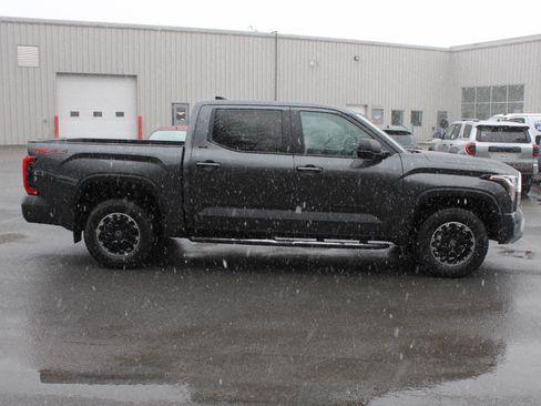 New 2026 Toyota Tundra SR5 AWD/4WD image 4