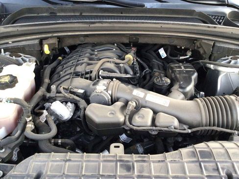 Used 2024 Jeep Grand Cherokee Altitude image 31