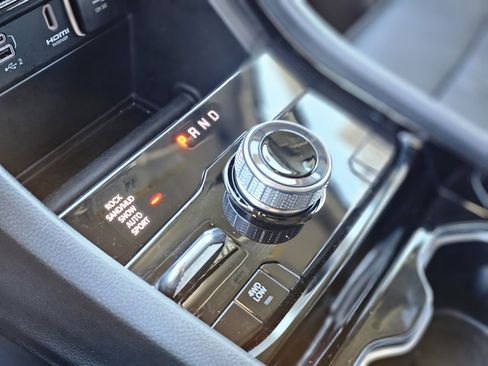 Certified 2023 Jeep Grand Cherokee 4WD 4xe w/ Luxury Tech Group II image 14