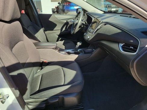 Used 2023 Chevrolet Malibu LT image 25