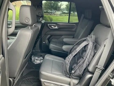 Used 2024 Chevrolet Tahoe Z71 w/ Z71 Off-Road Package AWD/4WD image 5