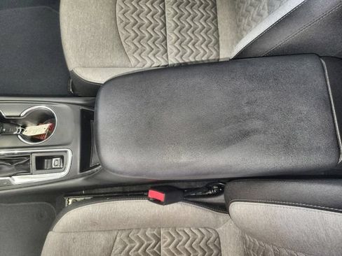 Used 2023 Chevrolet Equinox LS w/ LS Convenience Package FWD image 21