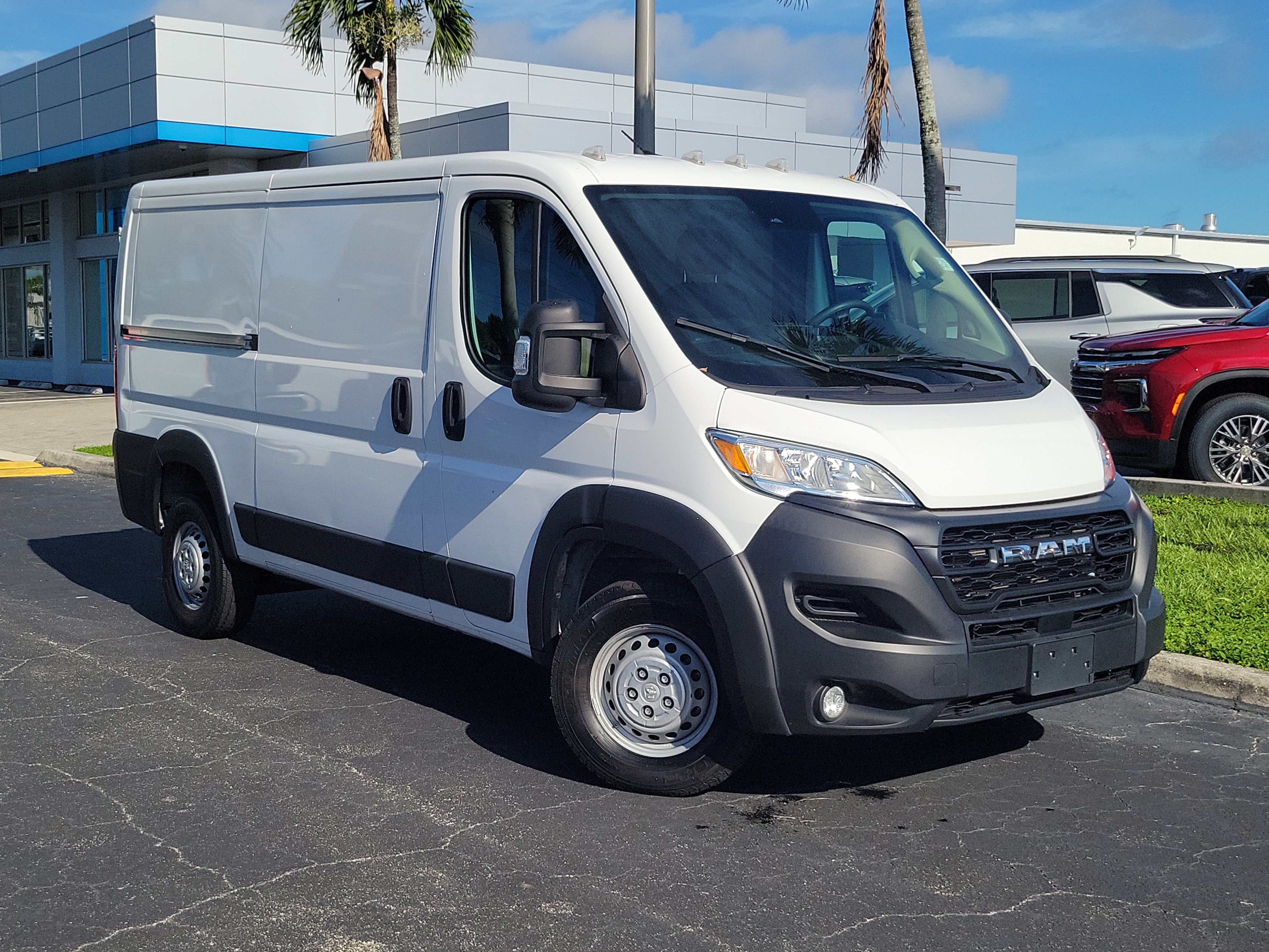 Used 2025 RAM ProMaster 2500 w/ Convenience Group FWD image 30