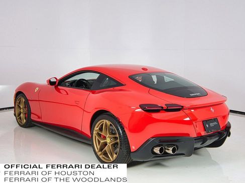 Used 2022 Ferrari Roma image 2