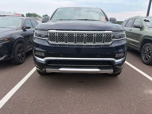 Used 2025 Jeep Grand Wagoneer 4WD image 2