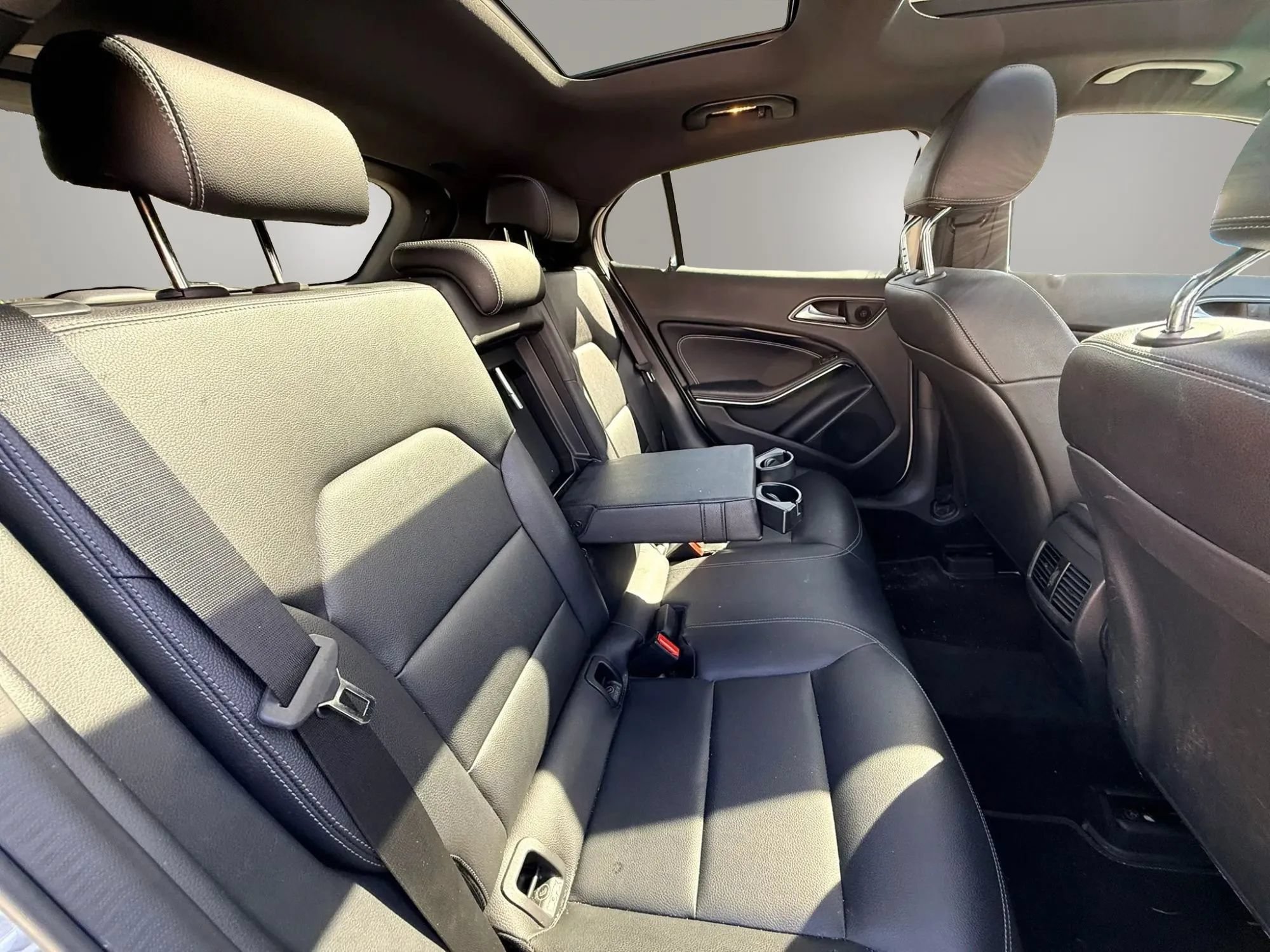 Used 2016 Mercedes-Benz GLA 250 4MATIC image 12