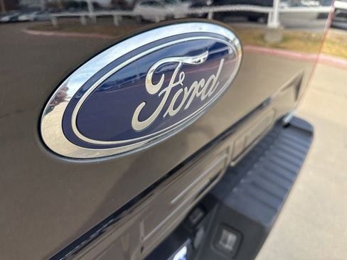 Used 2019 Ford F150 XLT w/ Equipment Group 302A Luxury image 7