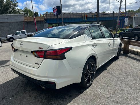 New 2025 Nissan Altima 2.5 SR image 4