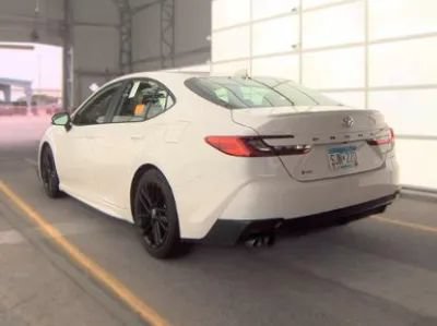 Used 2025 Toyota Camry SE FWD image 2