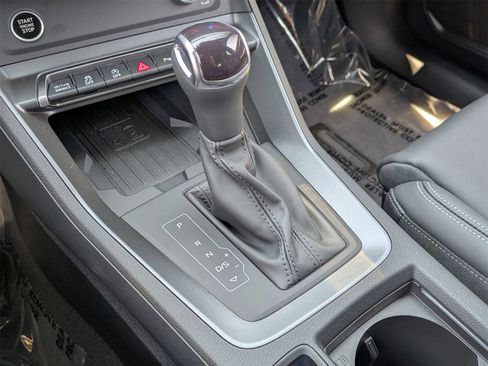 New 2025 Audi Q3 2.0T Premium image 7