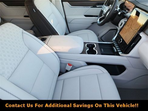 New 2026 GMC Acadia Denali w/ Super Cruise Package image 10