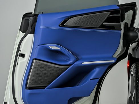 Used 2025 Ferrari Purosangue image 21