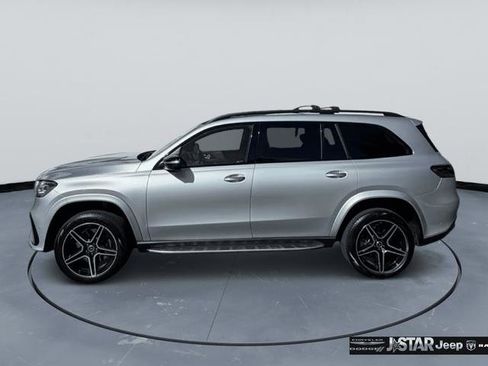 Used 2025 Mercedes-Benz GLS 450 4MATIC w/ AMG Line Exterior image 8
