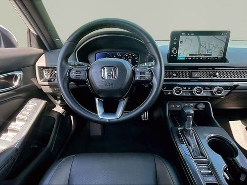 Used 2024 Honda Civic Sport Touring image 9