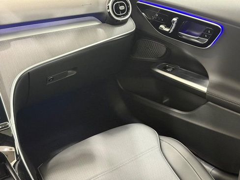New 2026 Mercedes-Benz C 300 4MATIC Sedan image 9