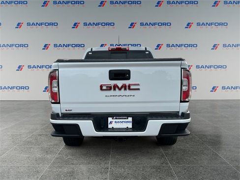 Used 2022 GMC Canyon Elevation w/ Trailering Package image 4