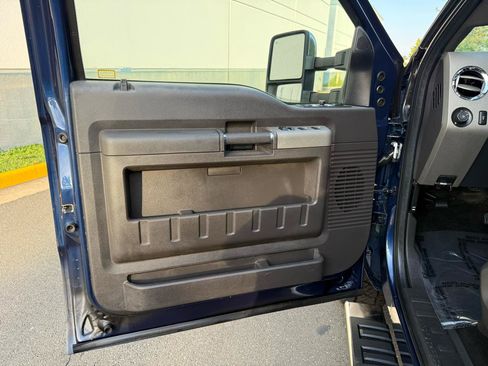 Used 2011 Ford F250 Lariat w/ Lariat Ultimate Pkg AWD/4WD image 17
