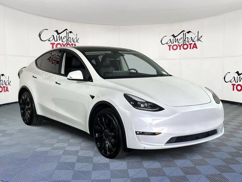 Used 2021 Tesla Model Y Long Range AWD/4WD image 3
