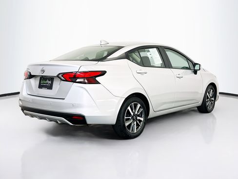 Used 2025 Nissan Versa SV FWD image 9