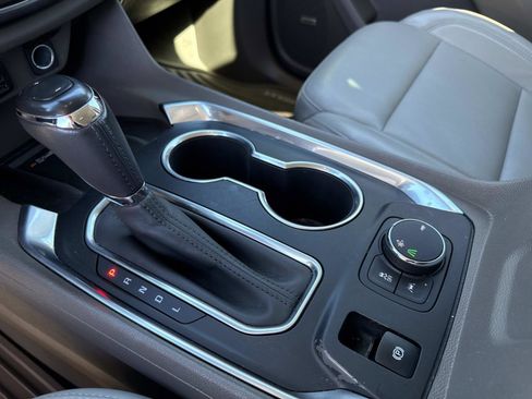 Used 2020 Chevrolet Traverse Premier image 28