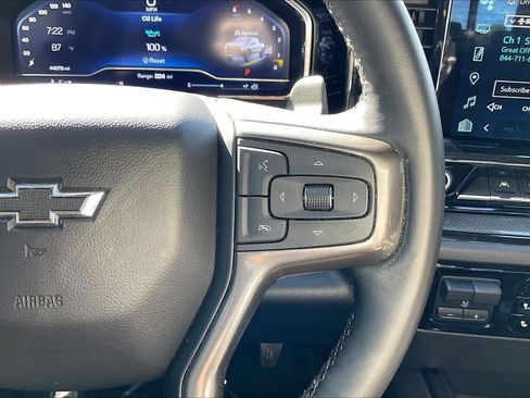 Used 2023 Chevrolet Silverado 1500 ZR2 w/ Technology Package image 18