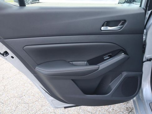 New 2025 Nissan Altima 2.5 SL image 36